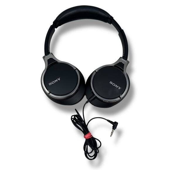Sony MDR-10RNC Headphones Black Wired Over-Ear Noise-Canceling 3.5 mm Connector - Picture 1 of 8